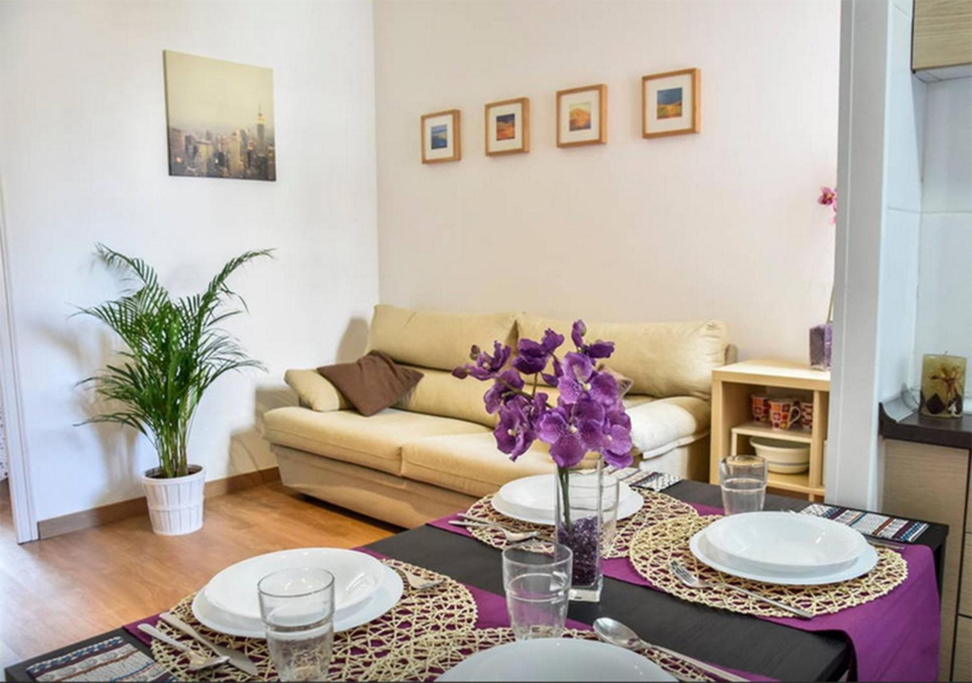 Bcn4Days 24/7 Apartments L'Hospitalet de Llobregat Eksteriør billede